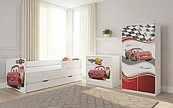 Чемпіонська спальня для маленького гонщика: Дитяче ліжко «Блискавка Маквін» та набірна система меблів!