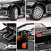 Модель машини BMW 760 Lі в масштабі 1:24 оснащена звуковими та світловими ефектами та має рухомі деталі, фото 7