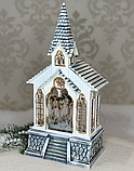 🧡Різдвяний музичний декор з автопіддувом глітера у формі вінтажного будиночка "Церква" 28.5х13.5х8.6см, фото 2