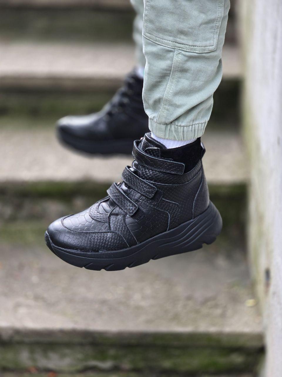 Дитячі підліткові утеплені шкіряні ортопедичні черевики на липучках 32 р, фото 1