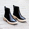 Стильні чорні шкіряні зимові черевики челсі на бежевій підошві, фото 2