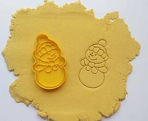 Вирубка для пряника з відтиском" Сніговик" 10см