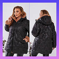 Жіноча тепла чорна куртка демісезонна стьобана батал подовжена з оздобленням із штучного хутра