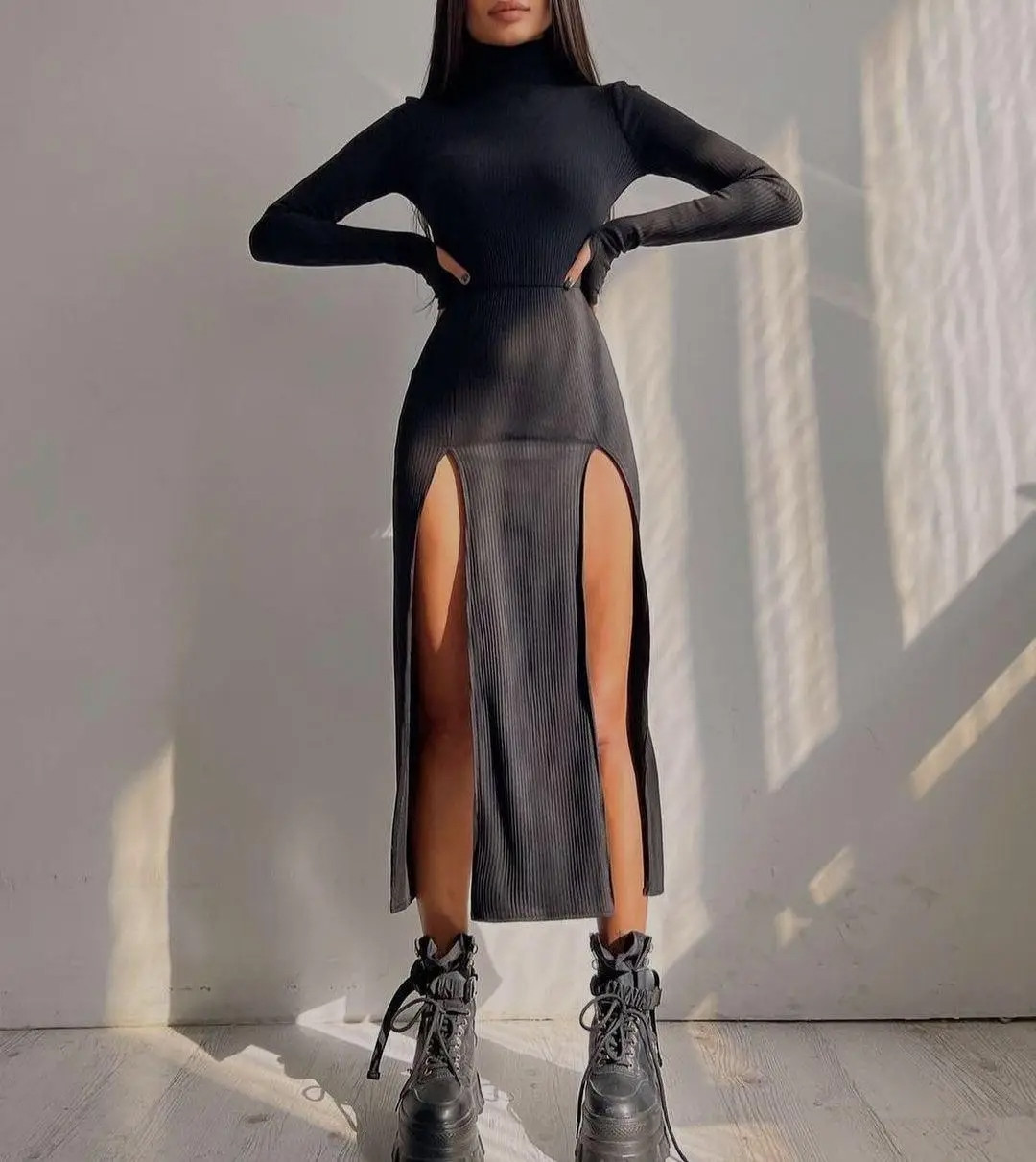 Плаття в рубчик із розрізами, РАЗМЕР ТІЛЬКИ 44, фото 1