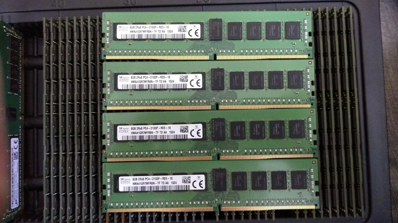 32Gb (4x8GB) DDR4 2133P Hynix  2Rx8 RAM PC4-17000R Серверна оперативна пам'ять 2133R  HMA41GR7MFR8N-TF, фото 1