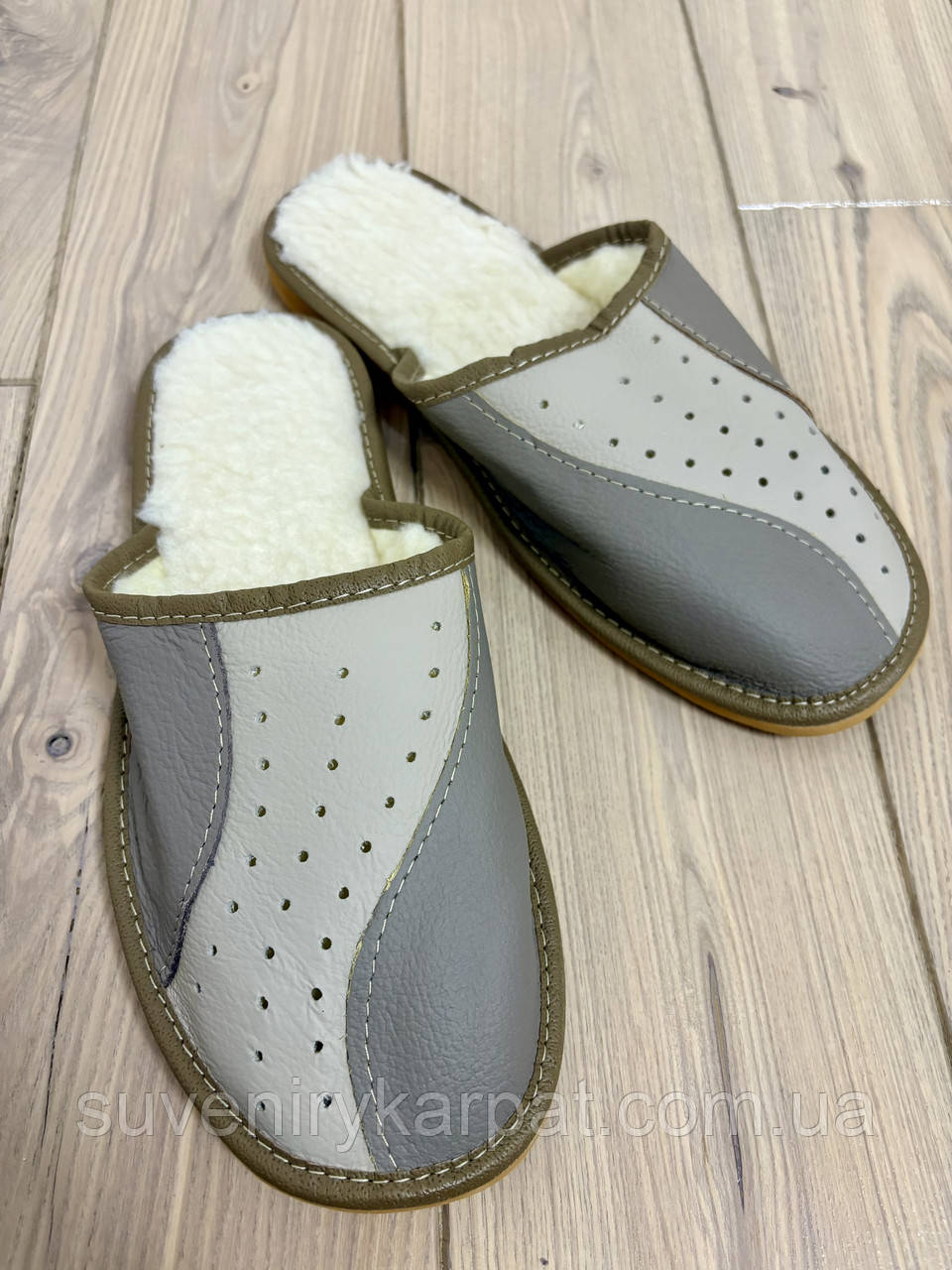 Домашні чоловічі капці із шкіри та овчини розміри від 41 до 46, фото 1