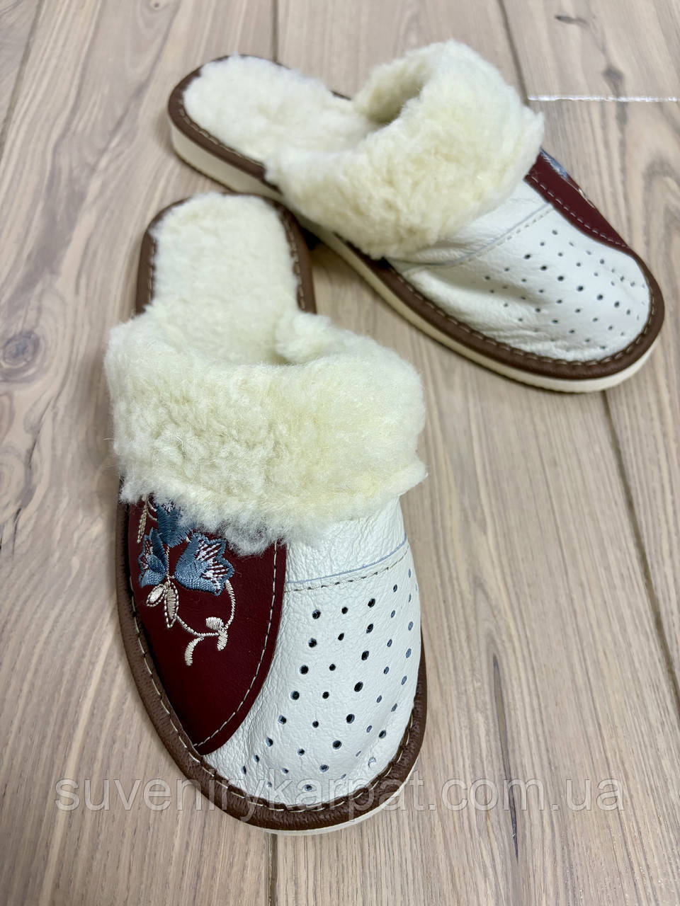 Домашні шкіряні жіночі тапочки з овечої вовни, фото 1