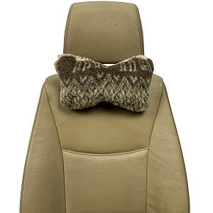 Автомобільна подушка на підголівник з еко-хутра в салон автомобіля принт "Олені"  1 шт