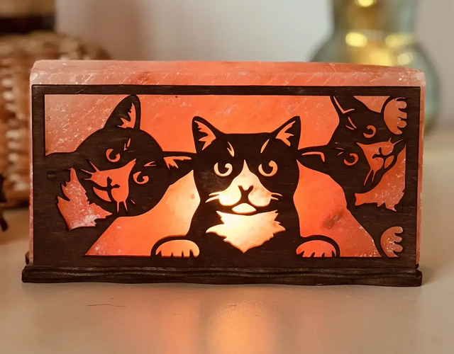 Соляная лампа 'Три котика'