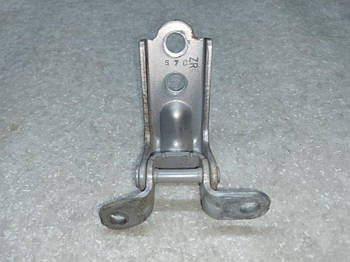 Петля дверей нижня SUBARU FORESTER 12-19 2.5 FB25B 2015 задн. лев. (б/у)