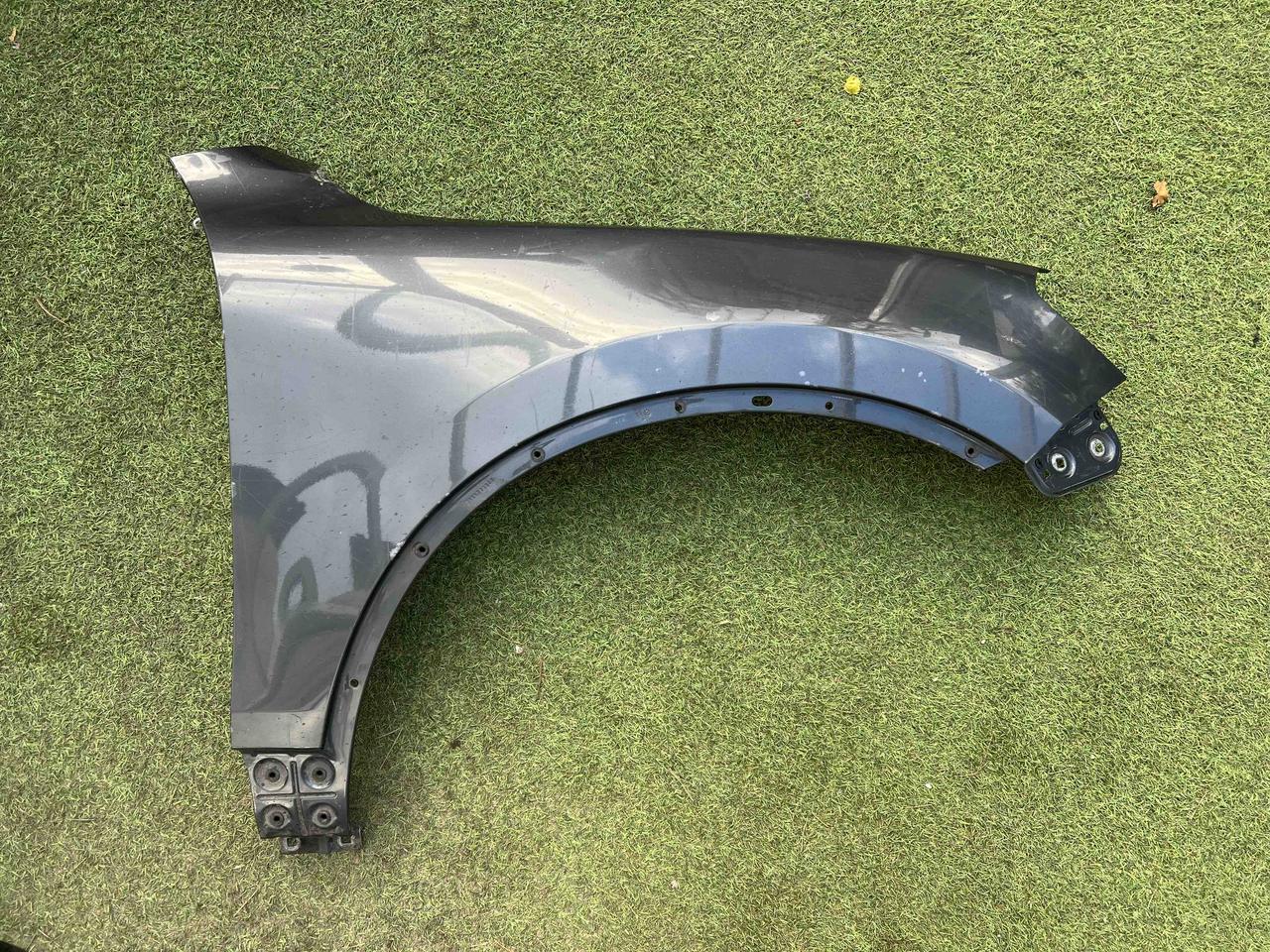 Крило переднє праве VW Volkswagen Touareg 2010-2018рр, 7P6821106E оригінал бу, фото 1