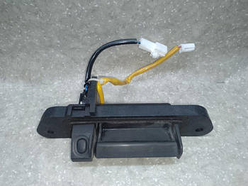 Кнопка відкривання багажника зовнішня MITSUBISHI OUTLANDER XL 05-13 3.0 6B31 2007 (б/у)