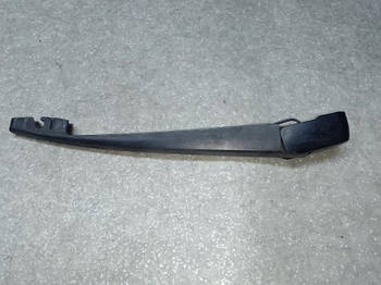 Поводок стеклоочистителя задний SUBARU FORESTER 12-19 2.5 FB25B 2015 (б/у)