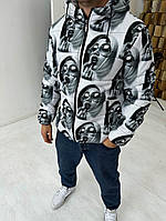 Демісезонна чоловіча куртка з чорно-білим принтом