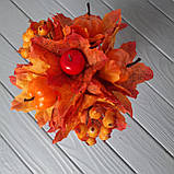 Осінній букет із листям та ягодами помаранчовий 20 см., фото 7
