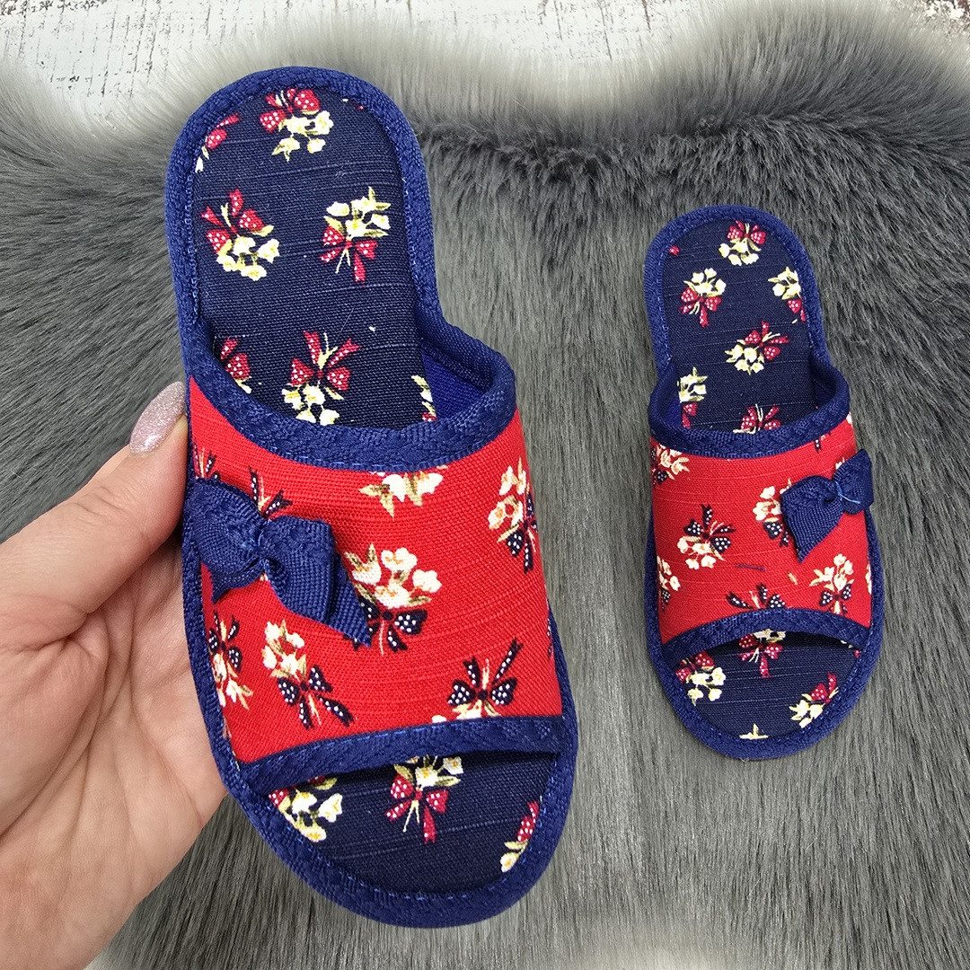 Тапочки дитячі для дівчинки Белста сині з червоним з відкритим носком 7025