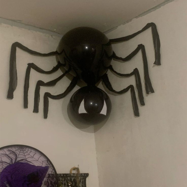 Павук з кульок