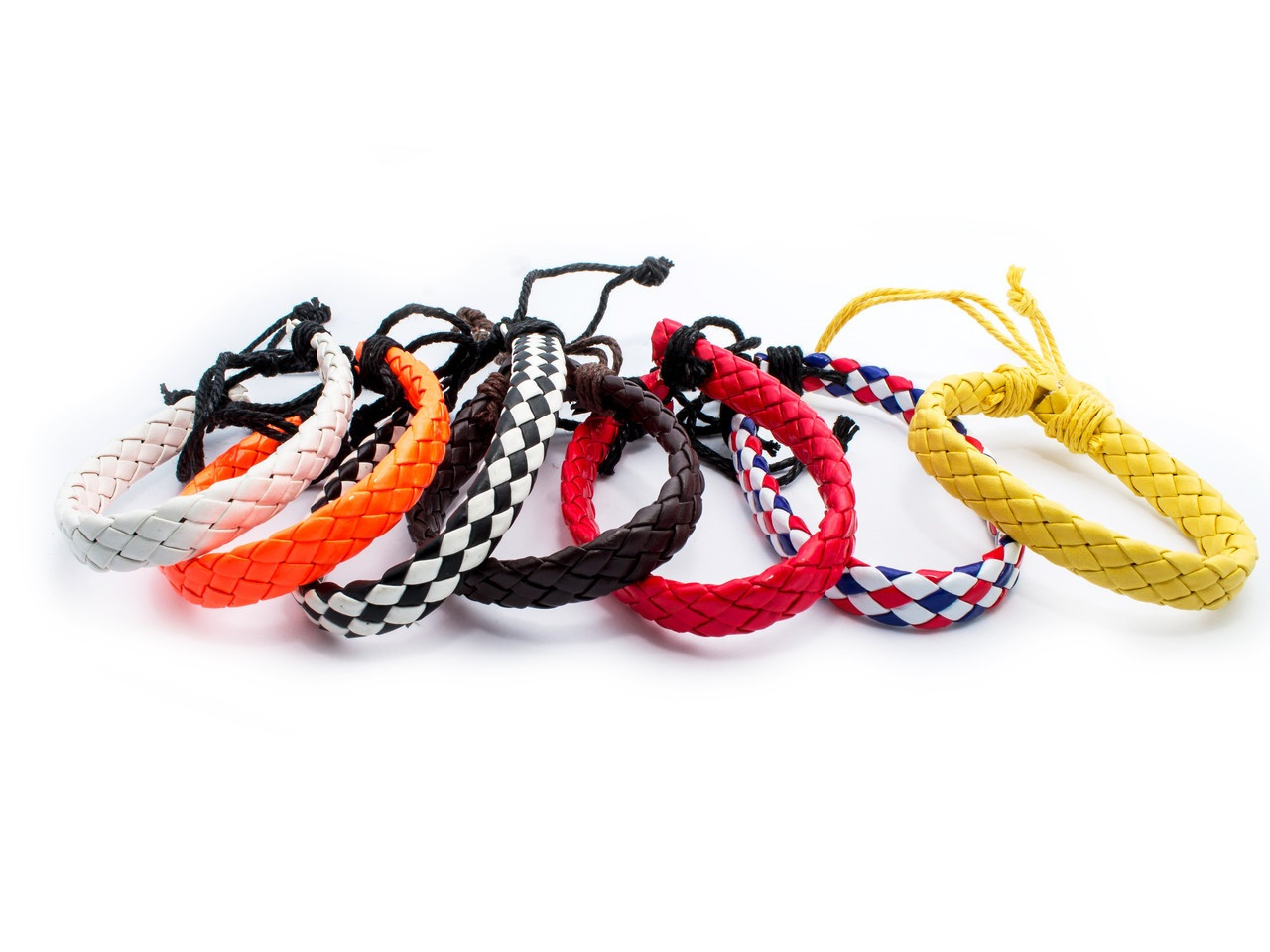 Красиві браслети шкіряні на руку широкі