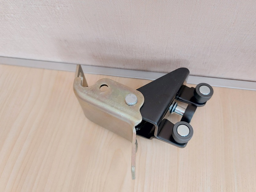 Ролик бокових правих дверей середній Renault Kangoo, Nissan Kubistar (1997-2008), 7700308222, фото 1