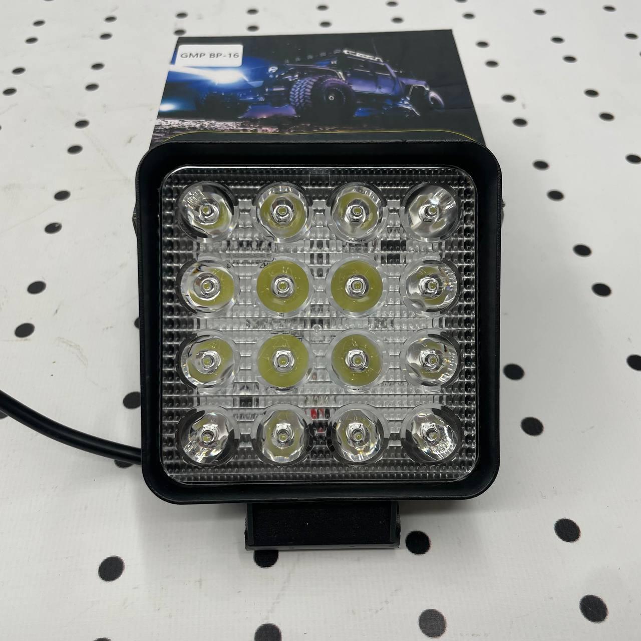 Світлодіодна LED фара робоча 48W/48Вт (3ВТ*16ламп) вузький промінь (товщина корпусу 42м), фото 1