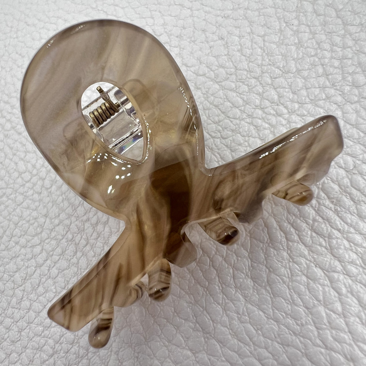 Краб для волос прочный французский пластик холодно коричневого цвета с узорами ширина 3.5 см длина 4.5 см