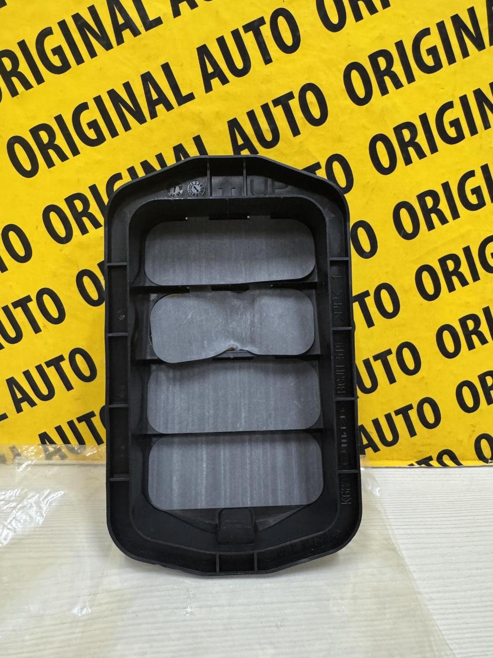 Решітка вентиляційна Mazda 3 2020- , BCJH51920A, фото 1