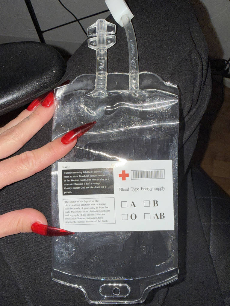 Пакет для крові на Хеллоуїн. Крапельниця 300мл 1шт - фото покупців 1