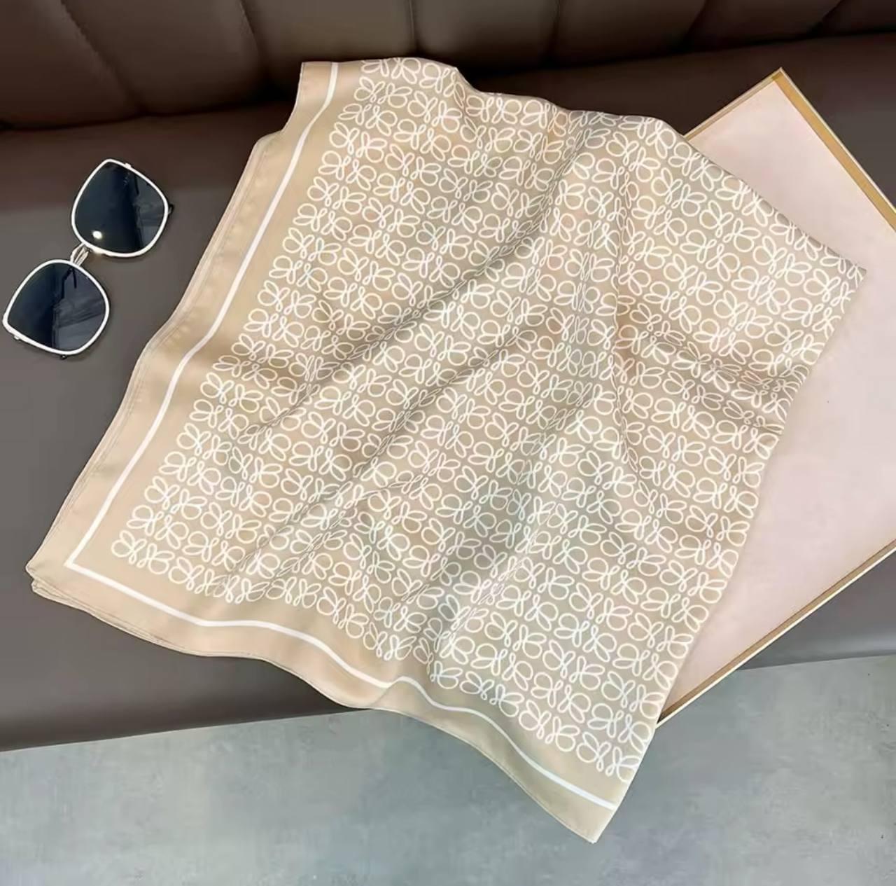 Хустка шовкова "Сандра аура" бежева 208144, фото 1