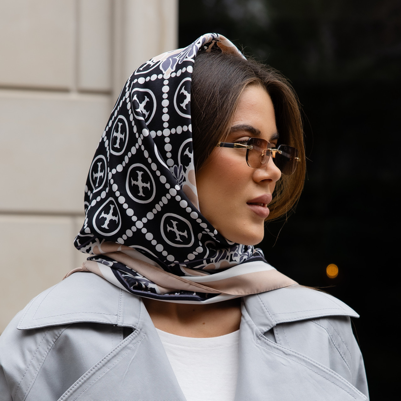 Хустка шовкова "Сандра гравюра" чорна 208107, фото 1