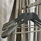 Плічка дерев'яні широкі чорного кольору з антиковзною поперечиною 45см, фото 3