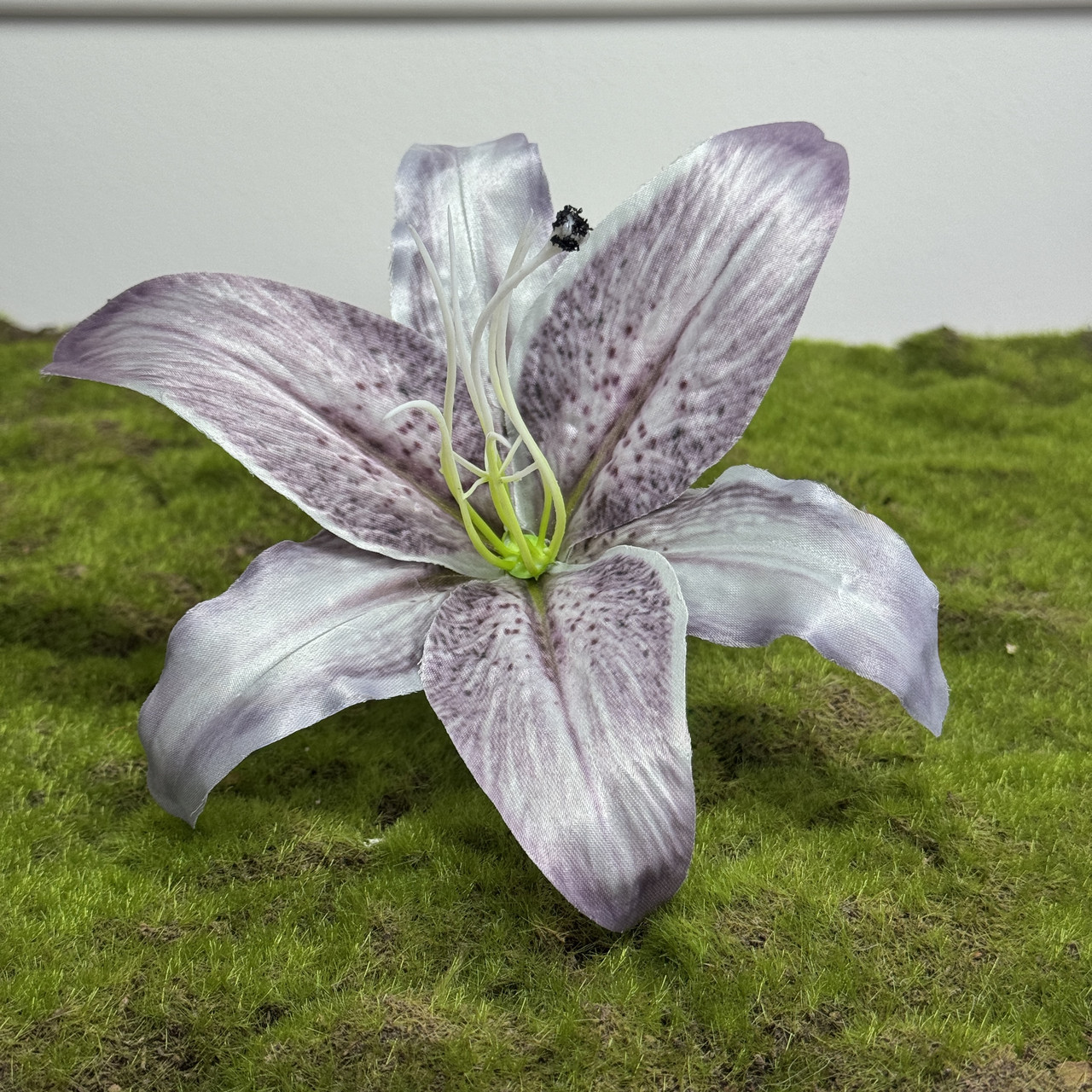 Лілія штучна сіро-фіолетова 3D | Д- 22 см | 24 шт. у пакованні, фото 1