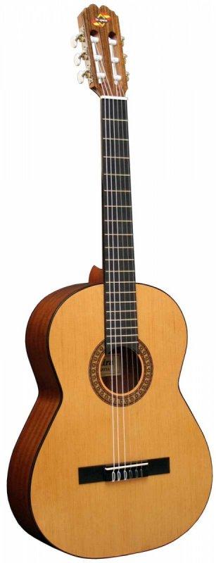 Класична гітара Juanita