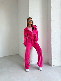 Жіночий спортивний костюм велюровий з укороченою кофтою