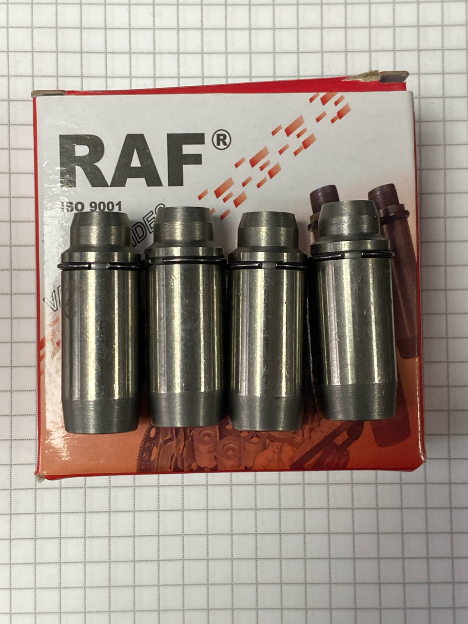 Направляючі втулки клапанів випуск комплект 4шт ВАЗ 2108 2109 21099 2110 2111 2112 2113 2114 2115 RAF