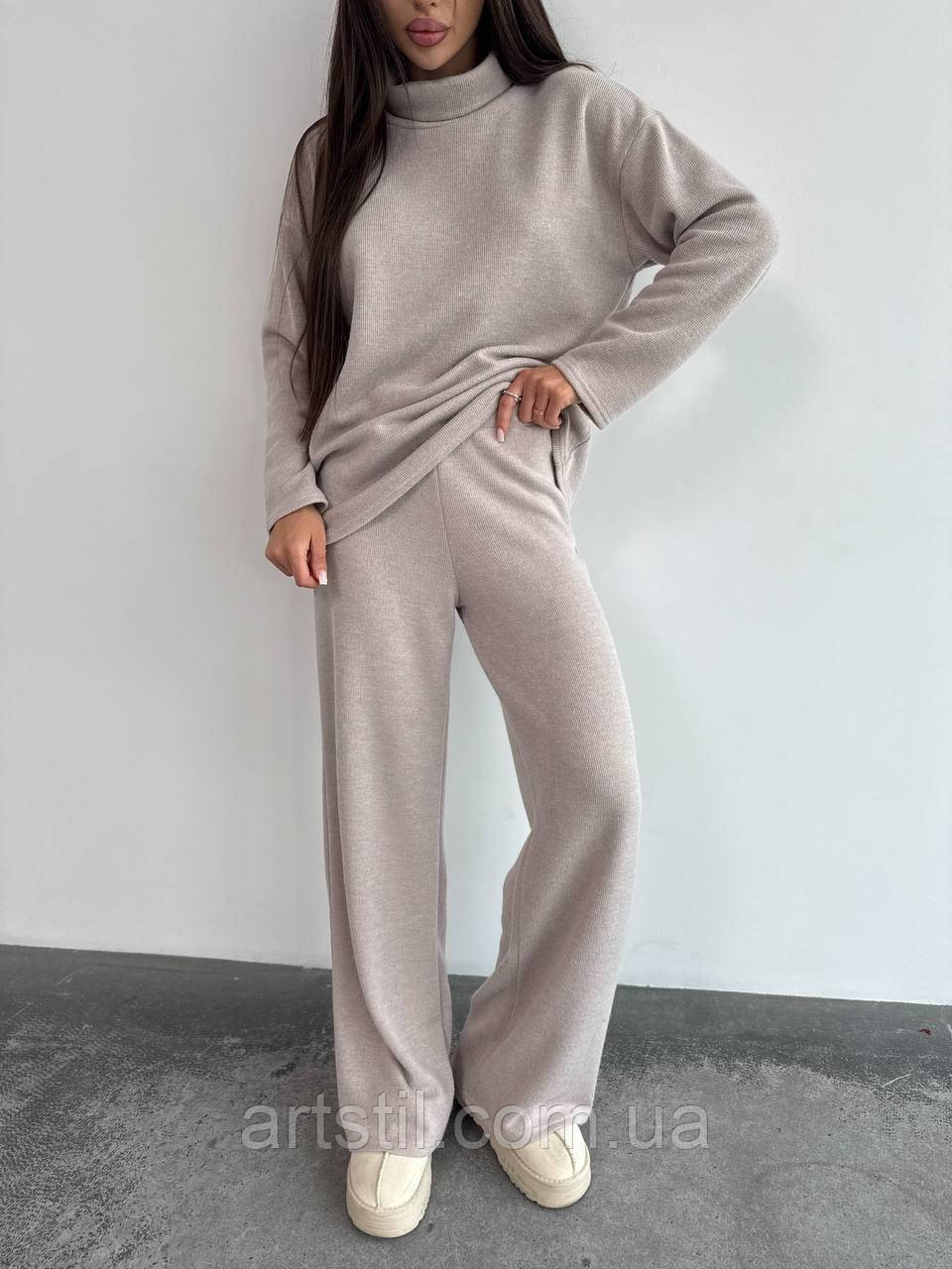 Ангоровий теплий жіночий костюм вільного крою, бежевий ангоровий жіночий костюм, фото 1