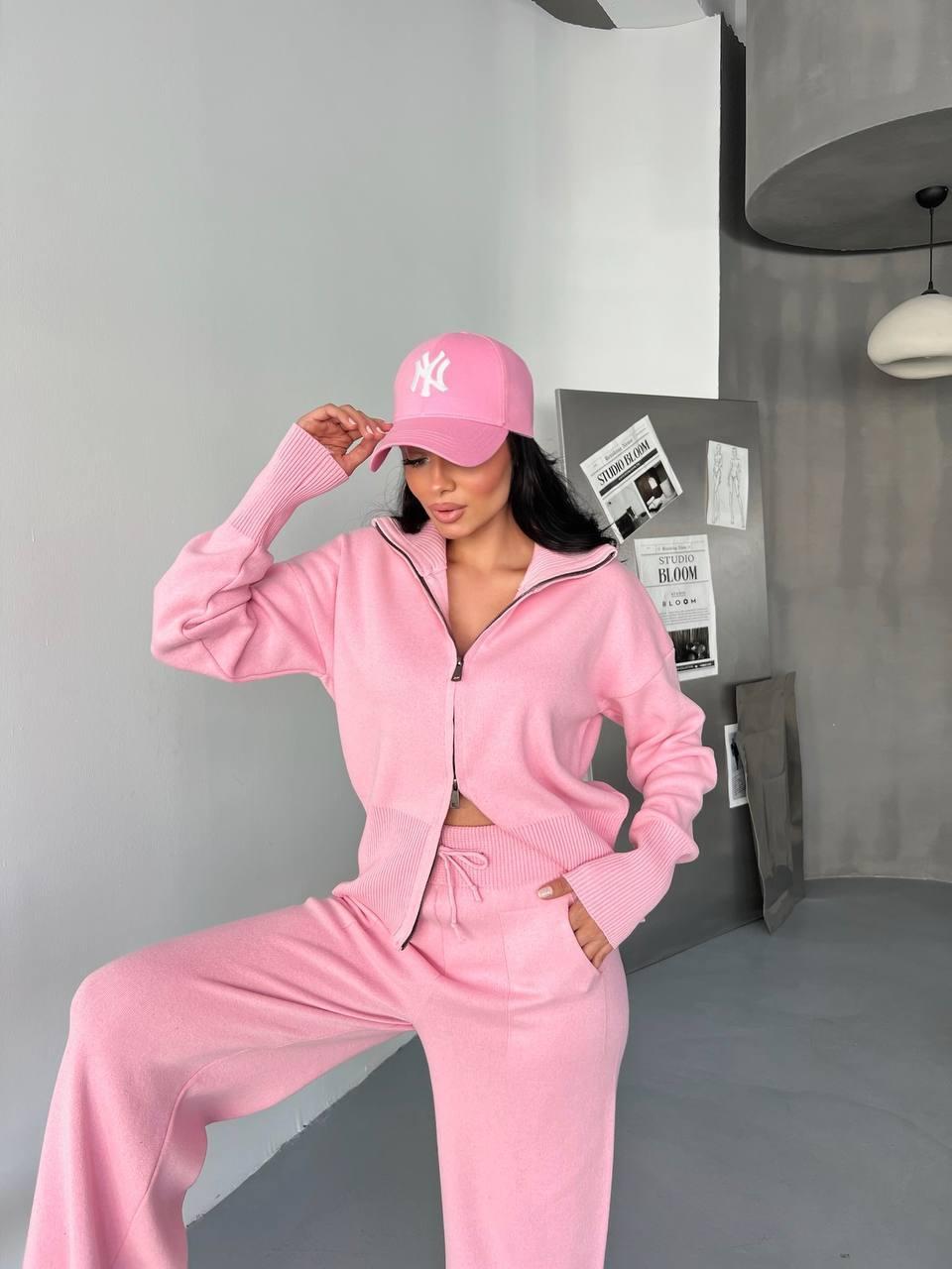 Костюм жіночий двійка з коміром-стійкою Модель: 1466-127 Колір: чорний, шоколадний, блакитний, молочний, барбі, фото 1