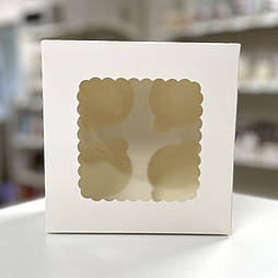 Коробка для 4 капкейків з віконцем 17х17х9 см — біла упаковка для десертів