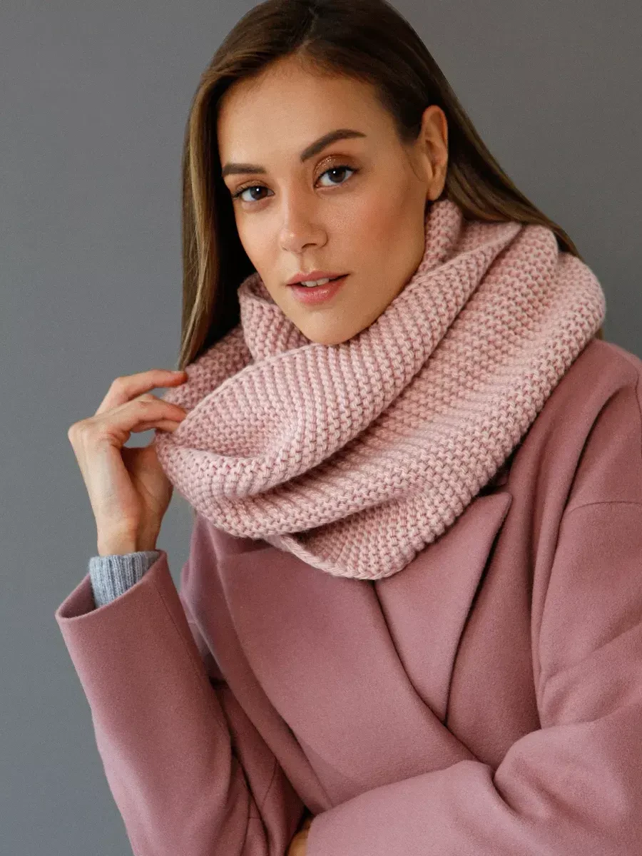 Молодіжний в'язаний теплий зимовий хомут, пудра, фото 1
