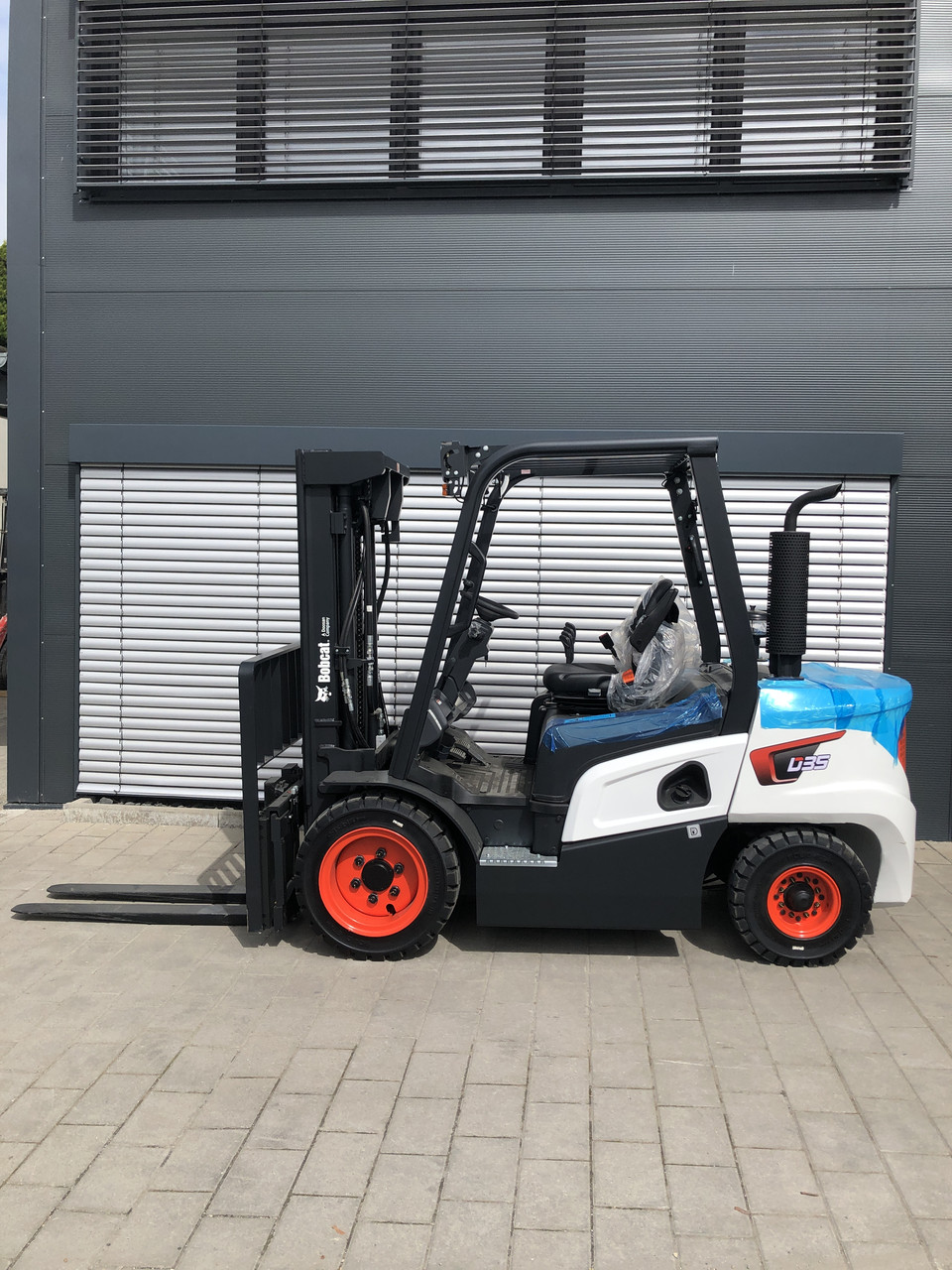 Дизельний вилковий навантажувач Bobcat D35NXS, фото 1