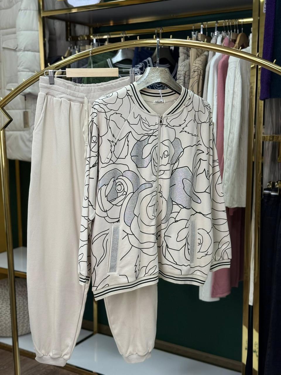 Шикарний жіночий костюм, тканина "Трикотаж" 54/56, 58/60 розмір 54/56