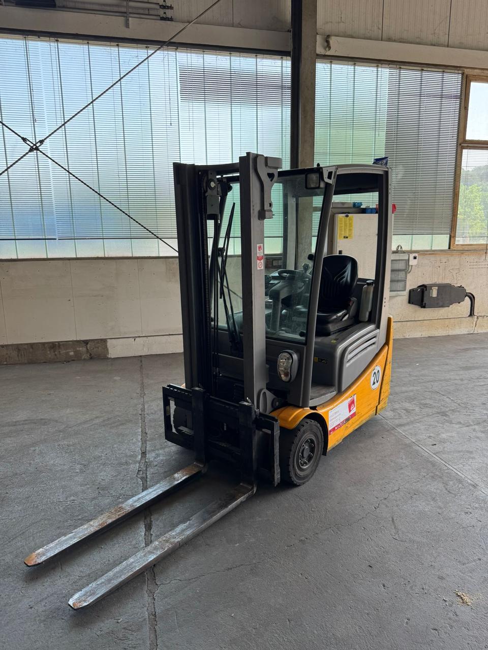 Електричний вилковий навантажувач Jungheinrich EFG 215, фото 1