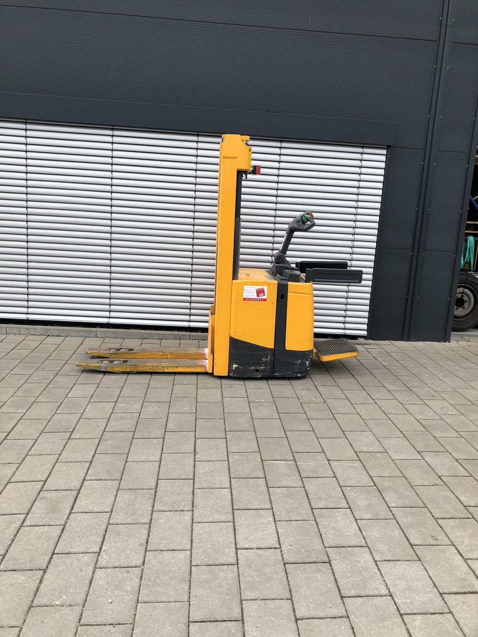 Штабелер електричний Jungheinrich ERC Z16 Initalhub Triplex, фото 1