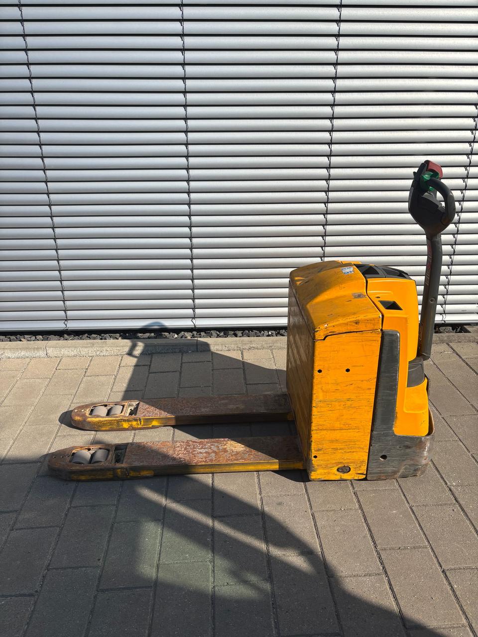 Електричний візок Jungheinrich EJE 220, фото 1