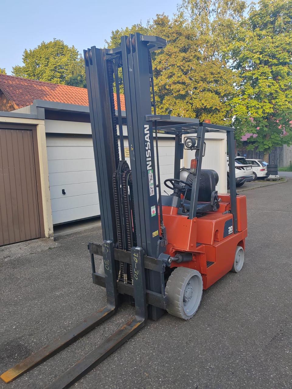 Газовий вилковий навантажувач Nissan CPJ02A30PV, фото 1