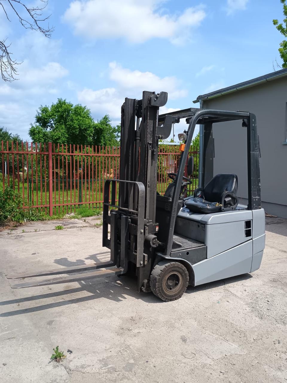 Електричний вилковий навантажувач Nissan 1N1L15Q, фото 1