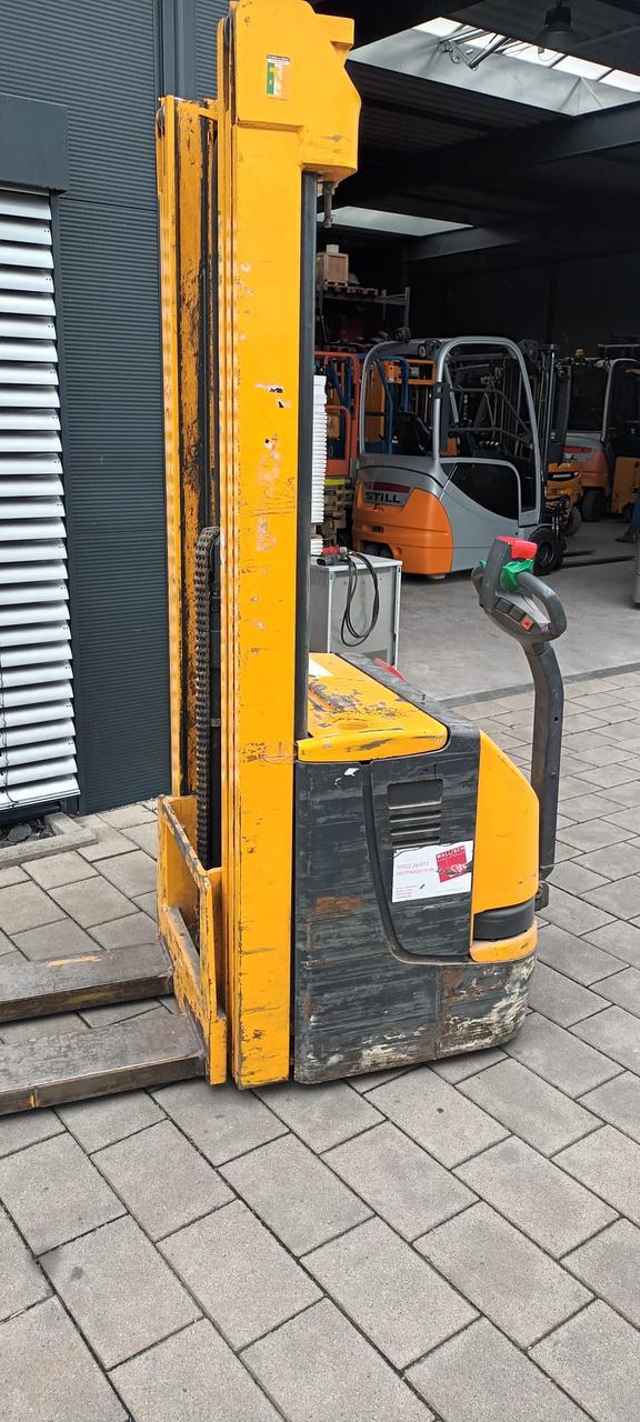 Штабелер електричний Jungheinrich EJC16 Triplex, фото 1