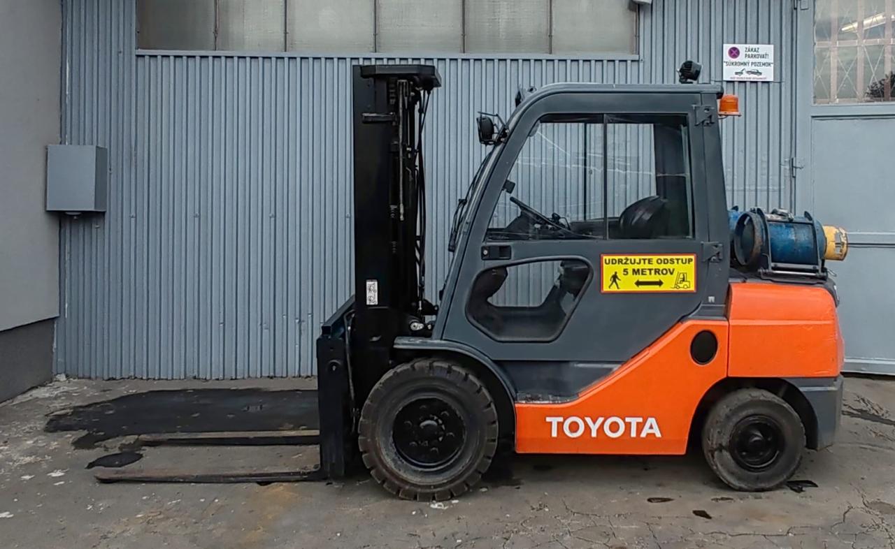 Газовий вилковий навантажувач Toyota 02-8FGJF35 3.5t/ 4.3m/ 5327mh/ 4v, фото 1