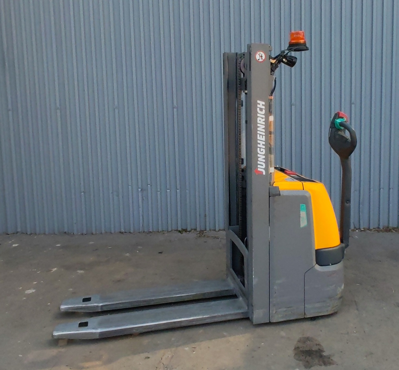 Штабелер електричний Jungheinrich EJC 110 LI ION 2.5m/ 1538mh/ 2021y, фото 1