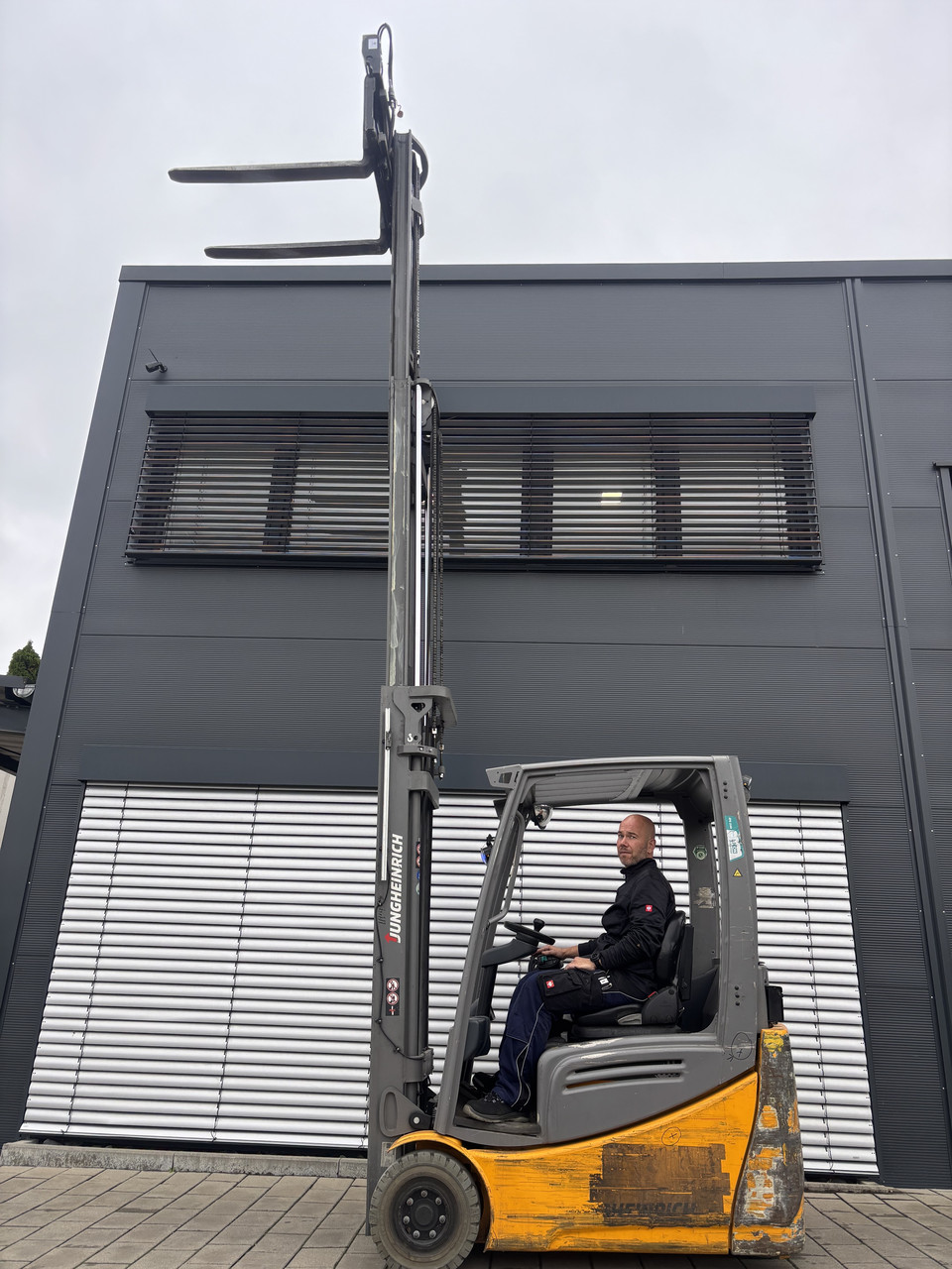 Електричний вилковий навантажувач Jungheinrich EFG 216K, фото 1