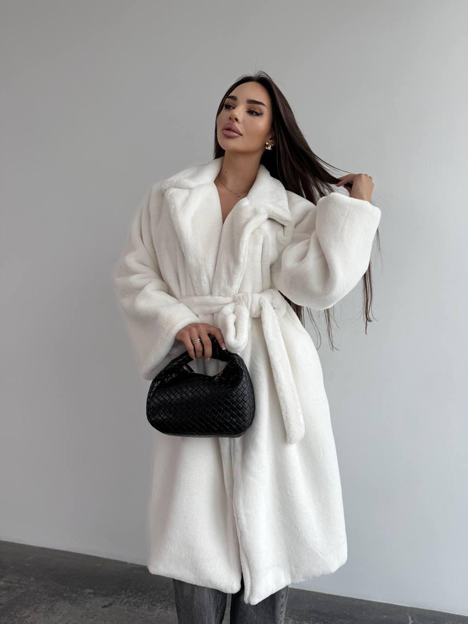 Шуба жіноча мутонова Модель: 842-0102 Колір: Чорний, молоко, фото 1